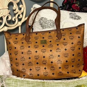 MCM LUXURY DESIGNER VISETO LARGE TOTE. EUC. Fabulous bag. No tears or scratches